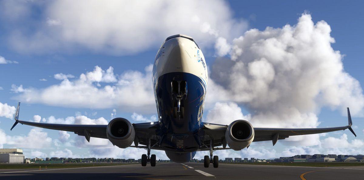 PMDG 737-800 head-on view on the runway, ready for departure