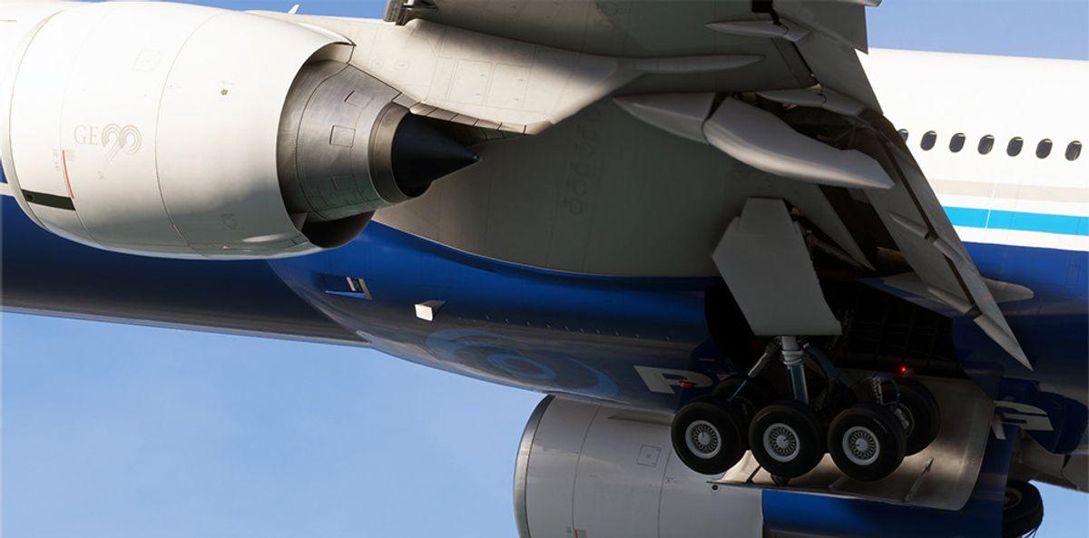 PMDG 777-300ER GE90 engine and main landing gear close-up from below