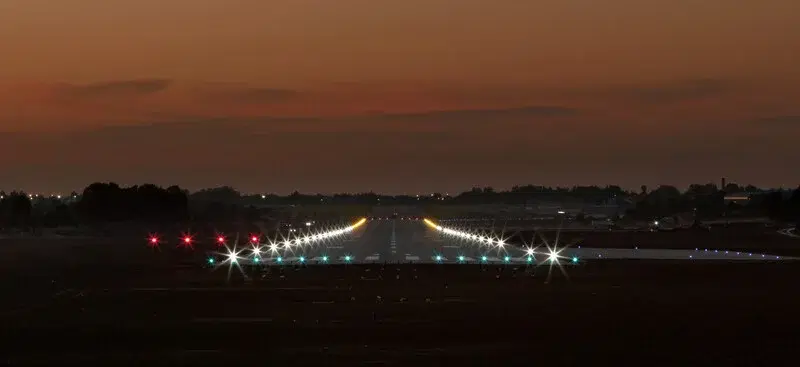How to Land with No ILS in MSFS 2024: Visual Approaches for Airliner Pilots